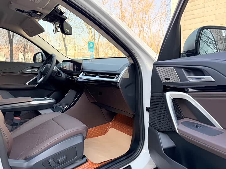 Фото 23 - BMW X1