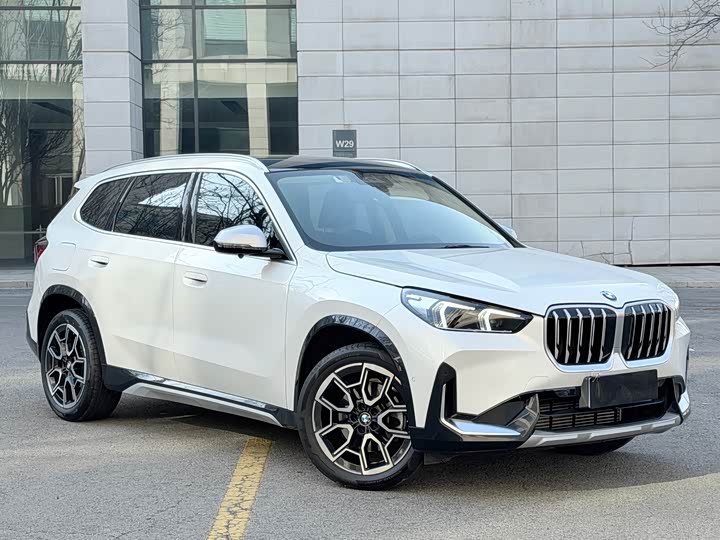 Фото 3 - BMW X1