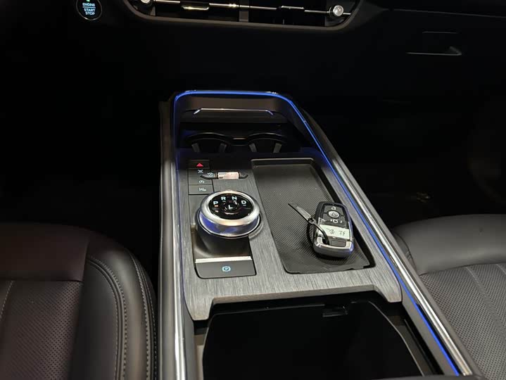 Фото 13 - Ford Mondeo