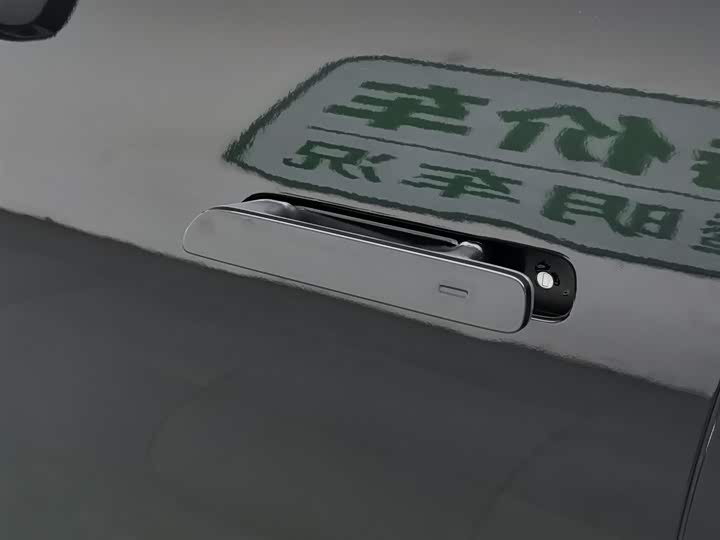 Фото 18 - LiXiang L6