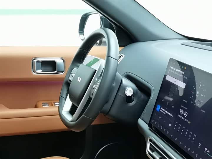 Фото 22 - LiXiang L6