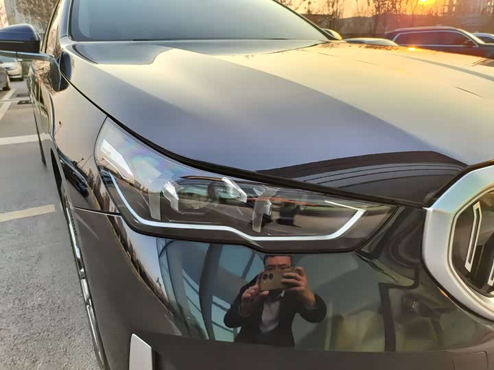 Фото 28 - BMW i5