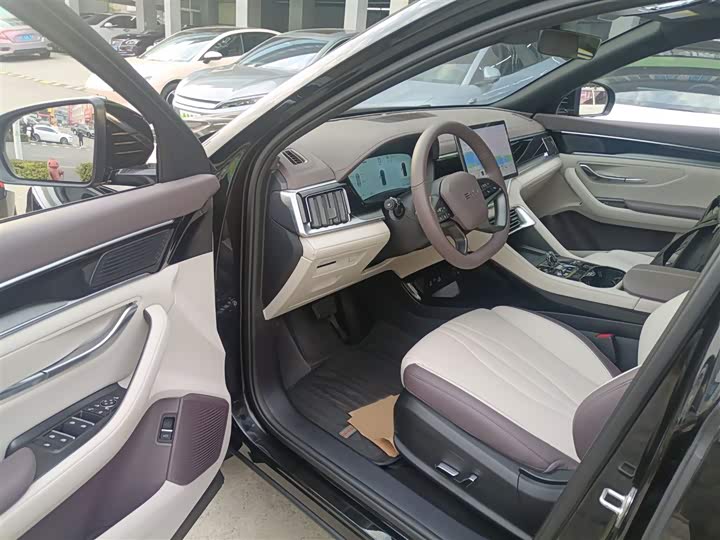 Фото 13 - BYD Song Plus Hybrid/EV