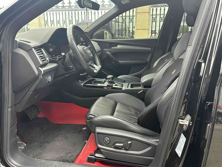 Фото 7 - Audi Q5L Sportback