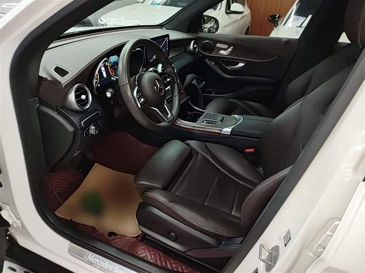 Фото 15 - Mercedes-Benz GLC-Class