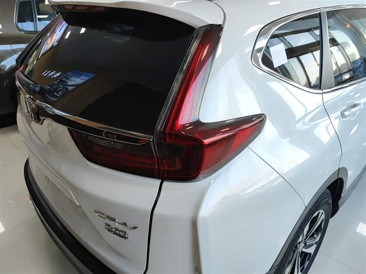 Фото 8 - Honda CR-V