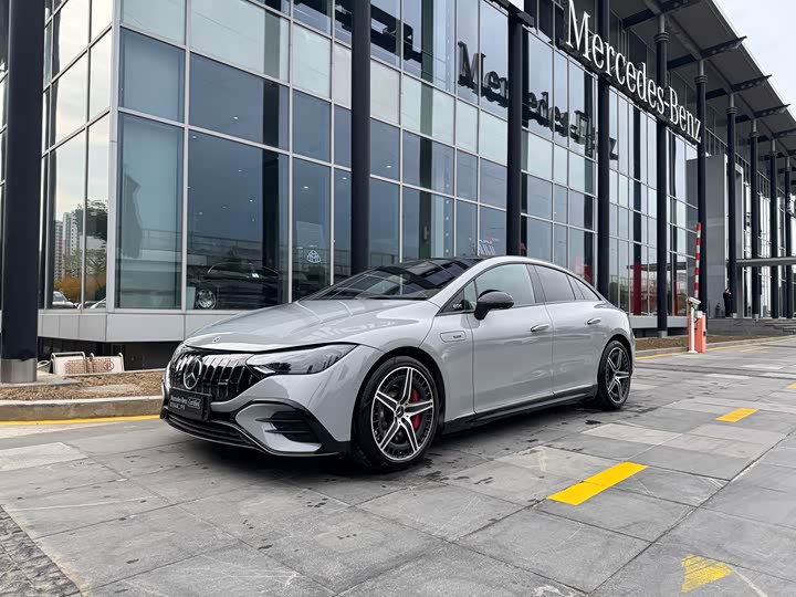 Фото 2 - Mercedes-Benz EQE AMG