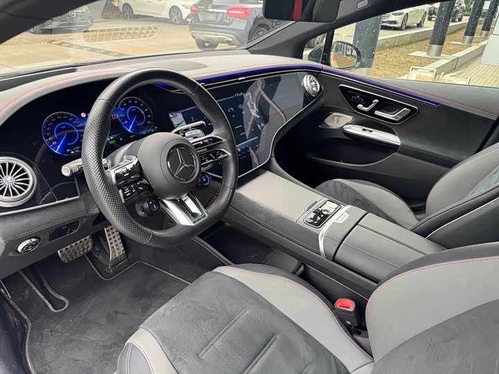 Фото 9 - Mercedes-Benz EQE AMG