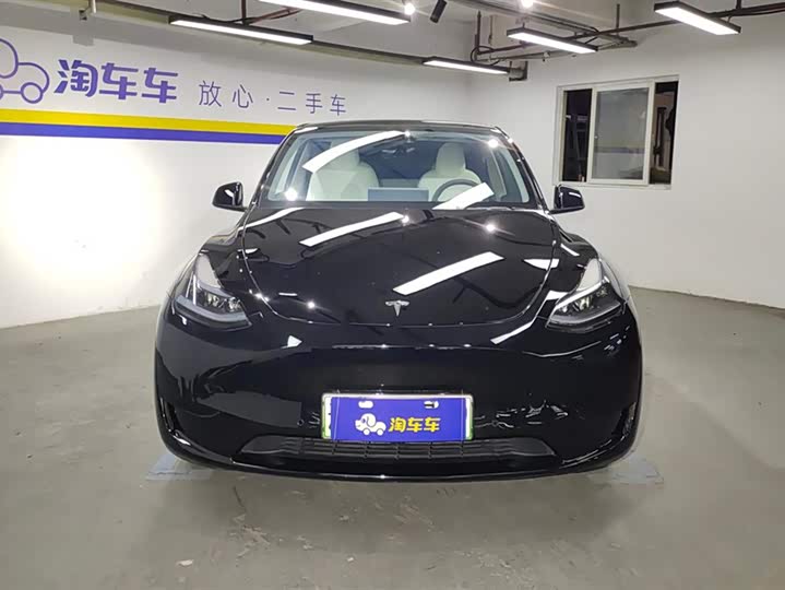 Фото 2 - Tesla Model Y