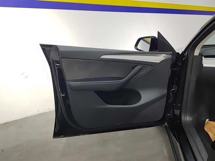 Фото 7 - Tesla Model Y