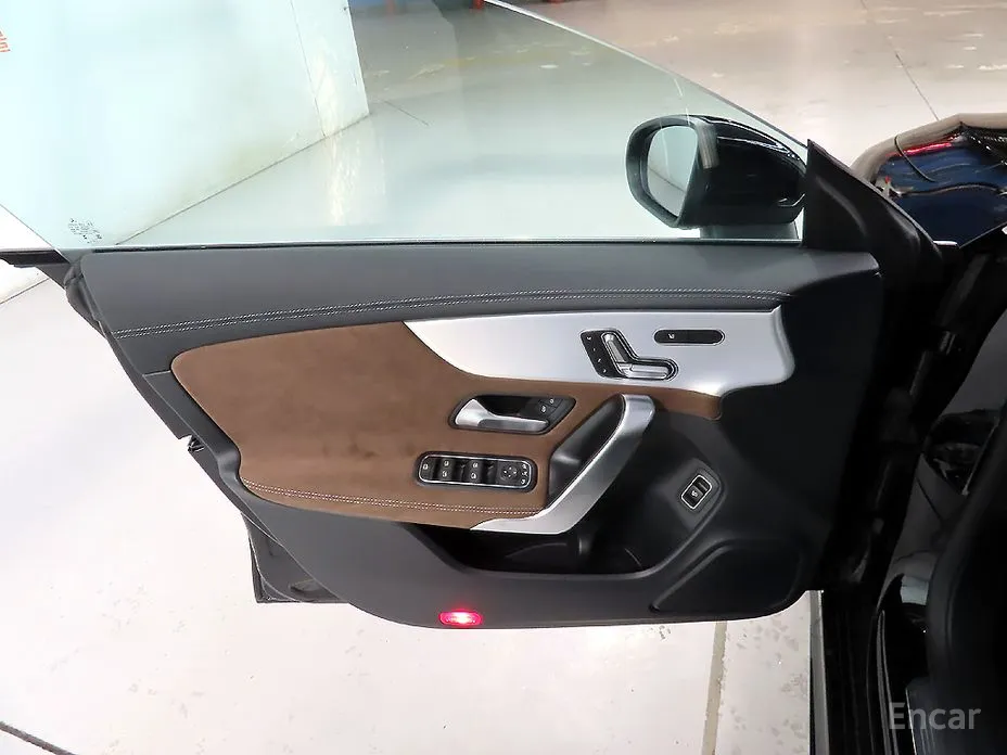 Фото 15 - Mercedes-Benz CLA-Class