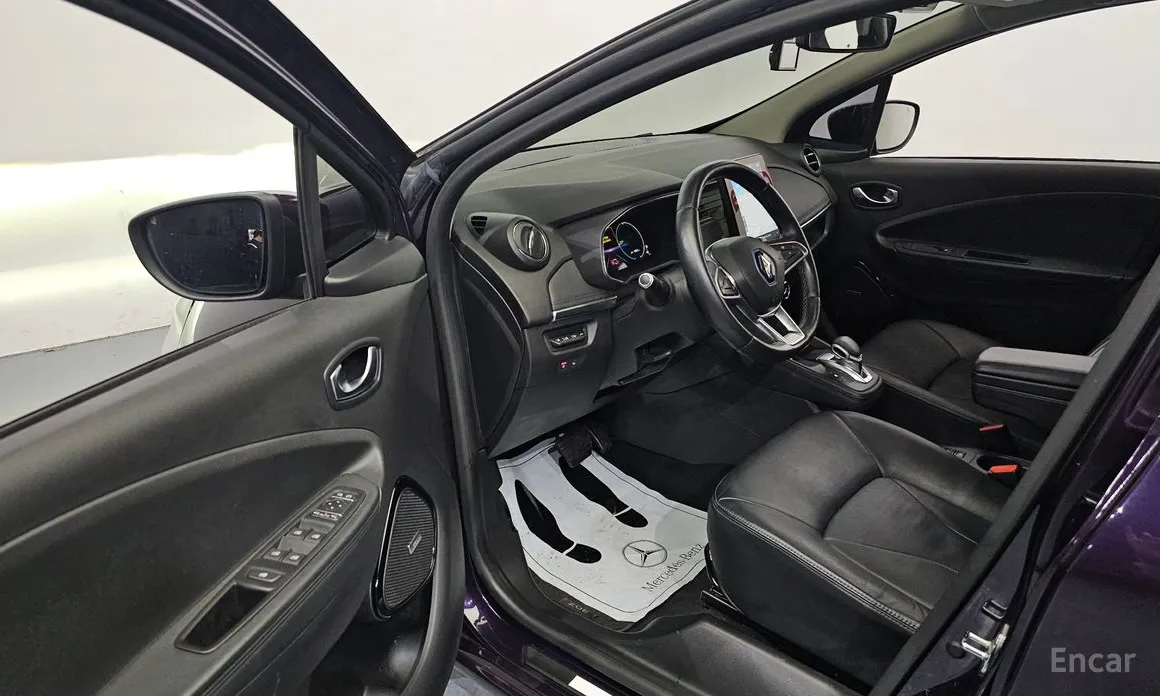 Фото 10 - Renault Zoe