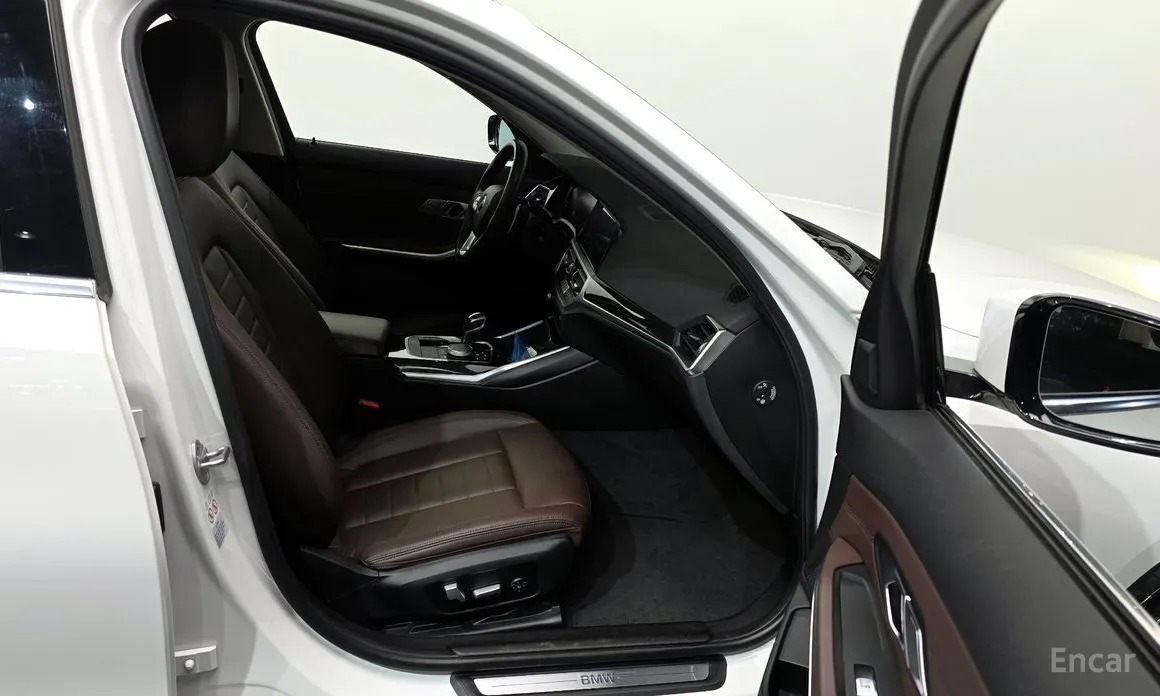 Фото 11 - BMW 3 Series