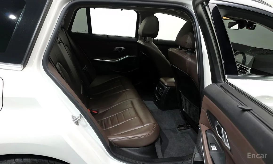 Фото 12 - BMW 3 Series