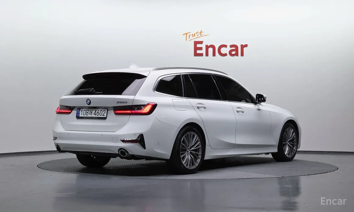 Фото 2 - BMW 3 Series