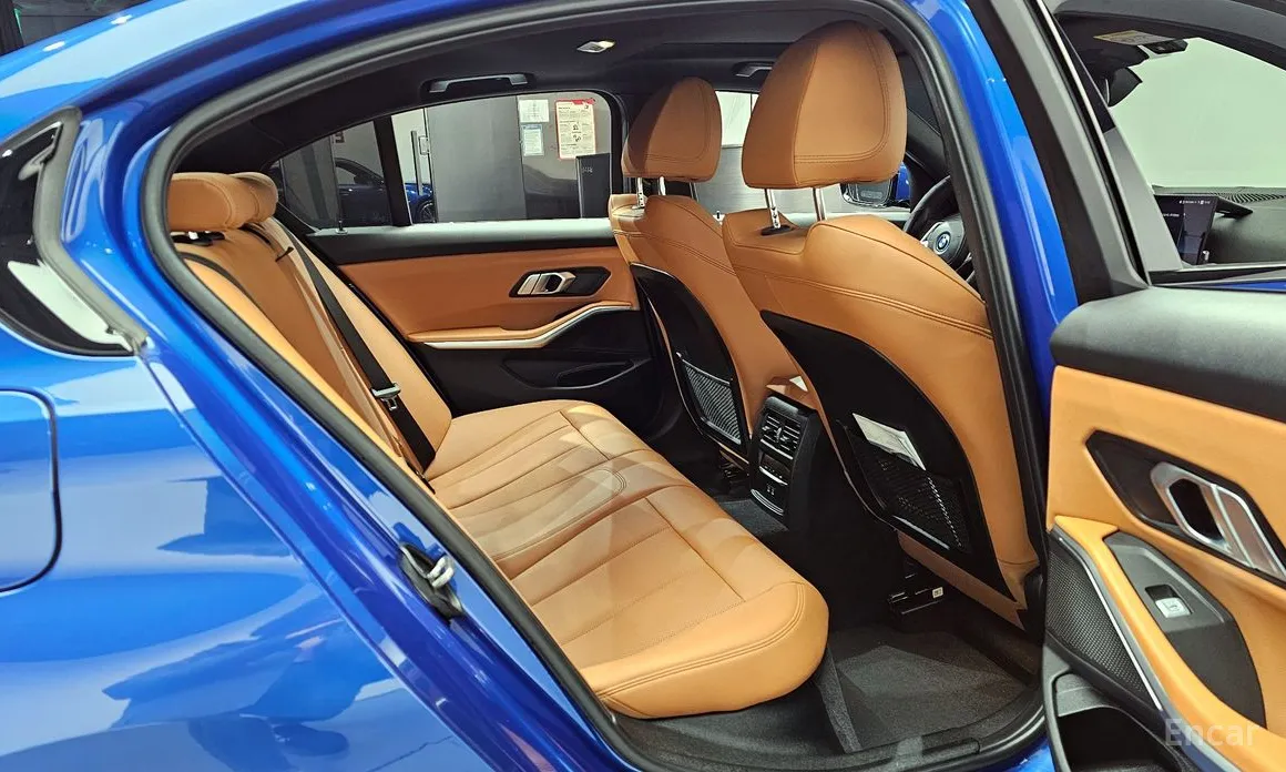 Фото 12 - BMW 3 Series