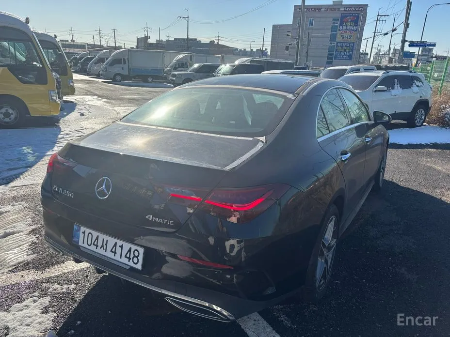 Фото 4 - Mercedes-Benz CLA-Class