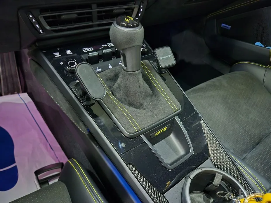 Фото 16 - Porsche 911