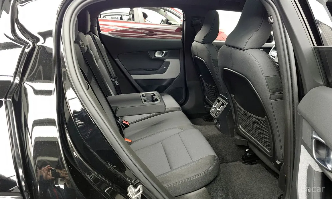 Фото 12 - Polestar 2