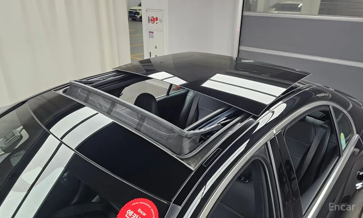 Фото 19 - Mercedes-Benz C-Class