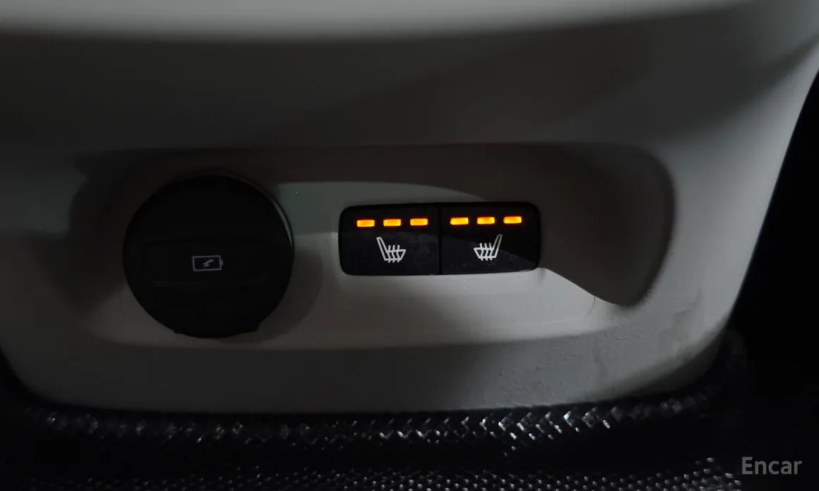 Фото 18 - Volvo XC40