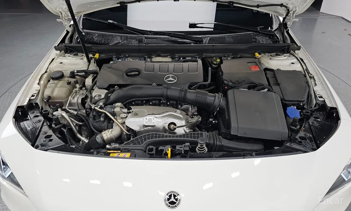 Фото 6 - Mercedes-Benz CLA-Class