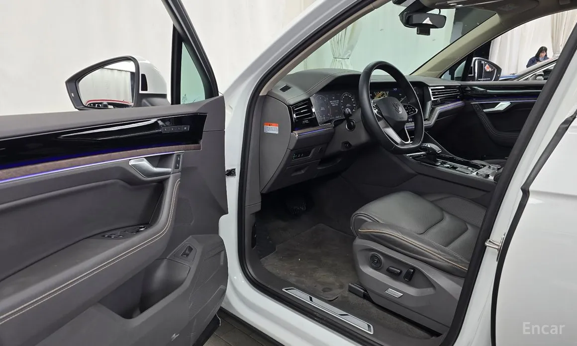 Фото 10 - Volkswagen Touareg