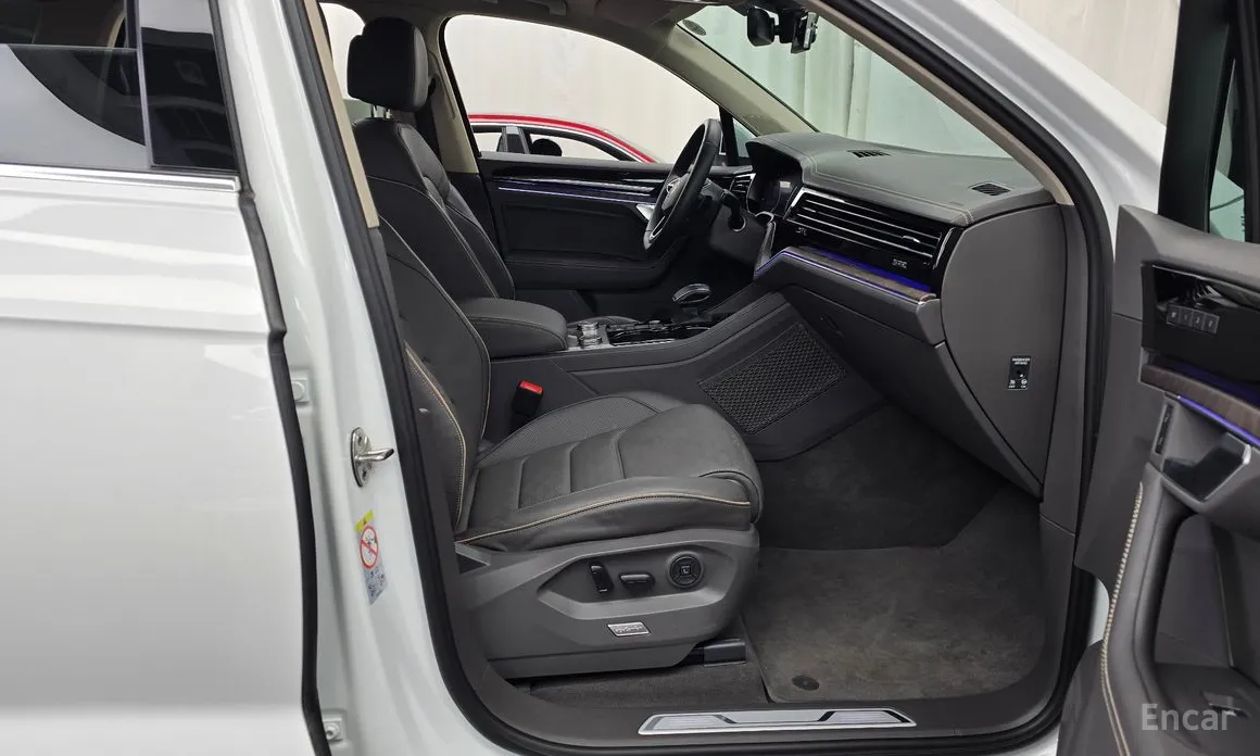 Фото 11 - Volkswagen Touareg