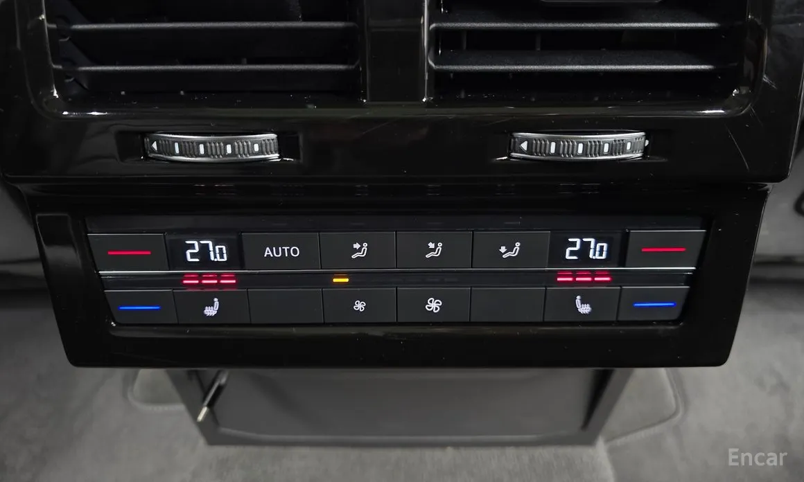 Фото 19 - Volkswagen Touareg