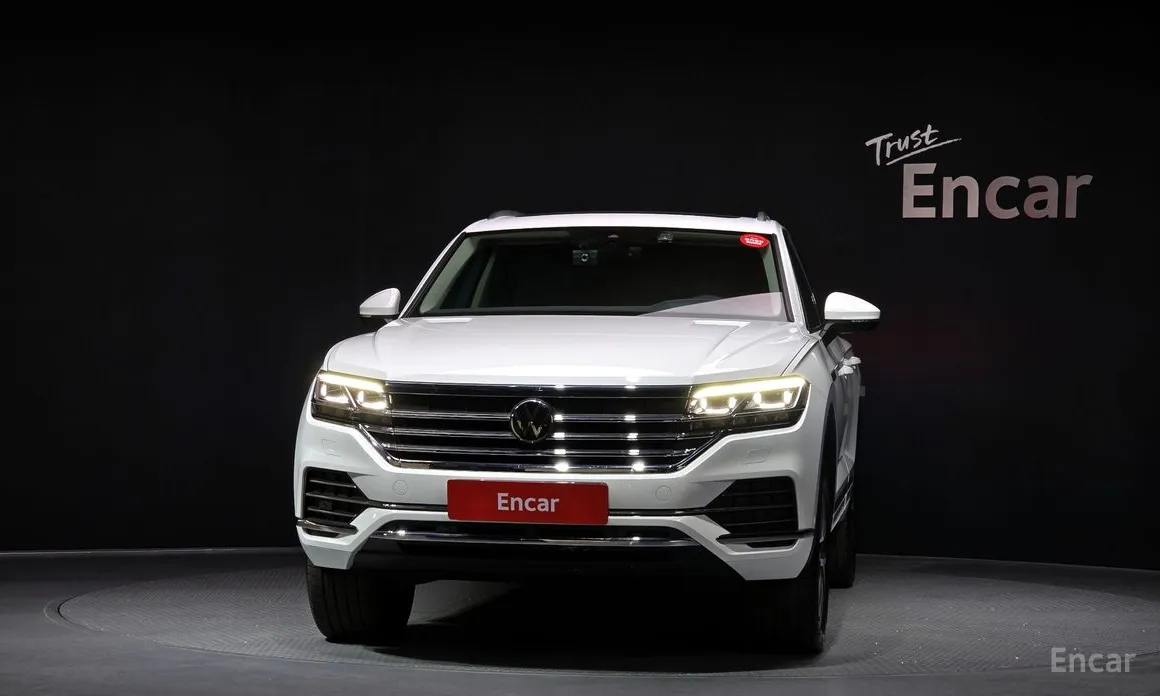 Фото 3 - Volkswagen Touareg