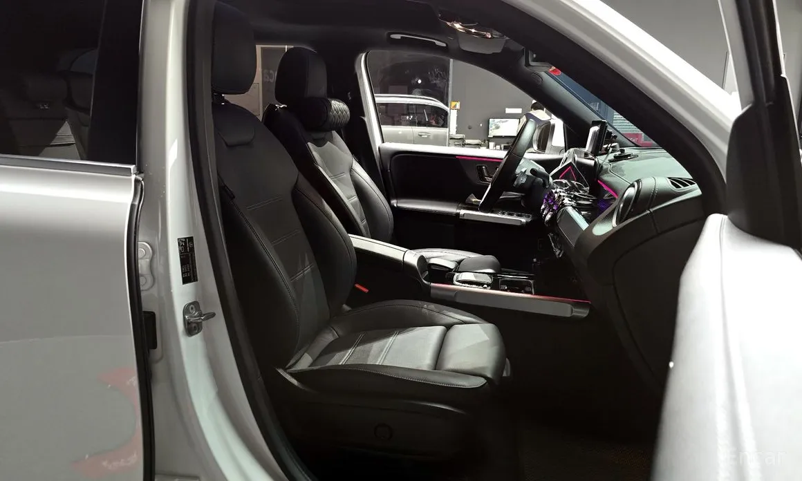 Фото 10 - Mercedes-Benz EQB