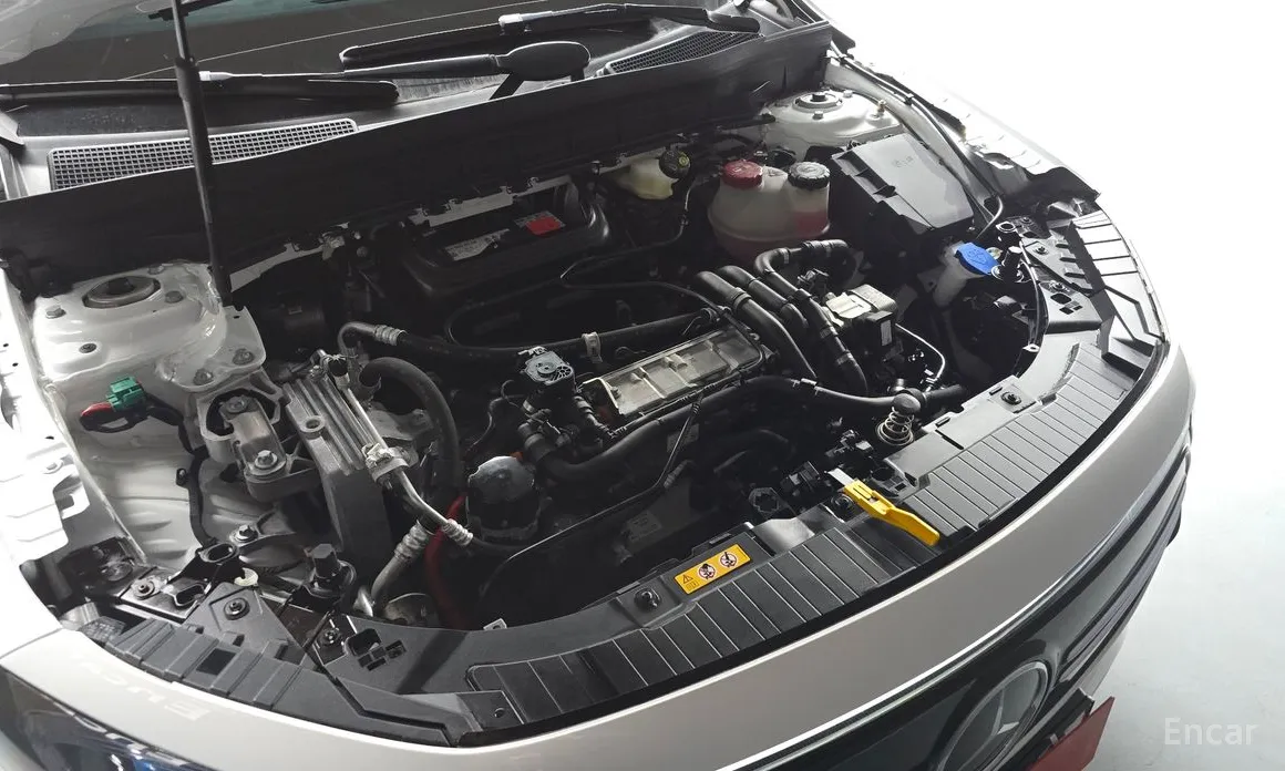 Фото 6 - Mercedes-Benz EQB