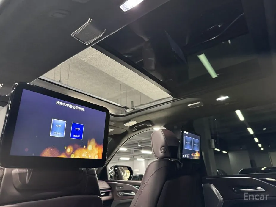 Фото 15 - Cadillac Escalade