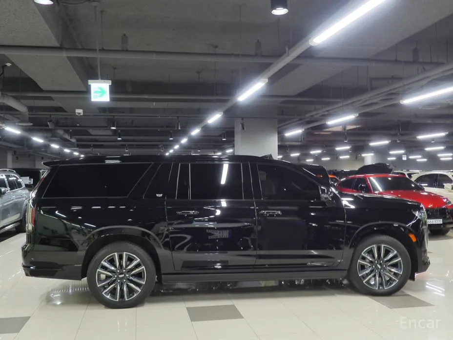 Фото 2 - Cadillac Escalade