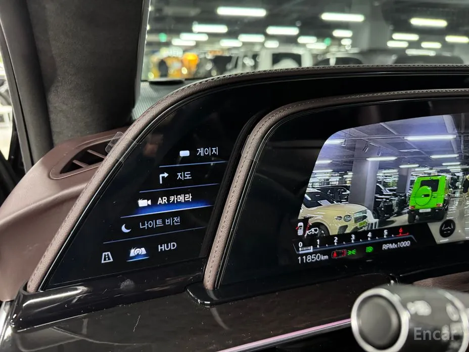 Фото 7 - Cadillac Escalade