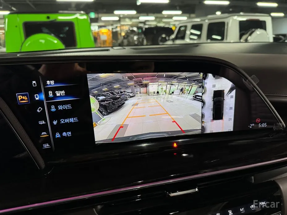 Фото 9 - Cadillac Escalade