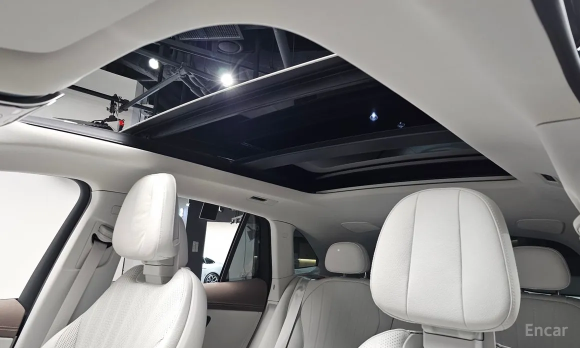 Фото 18 - Mercedes-Benz EQE