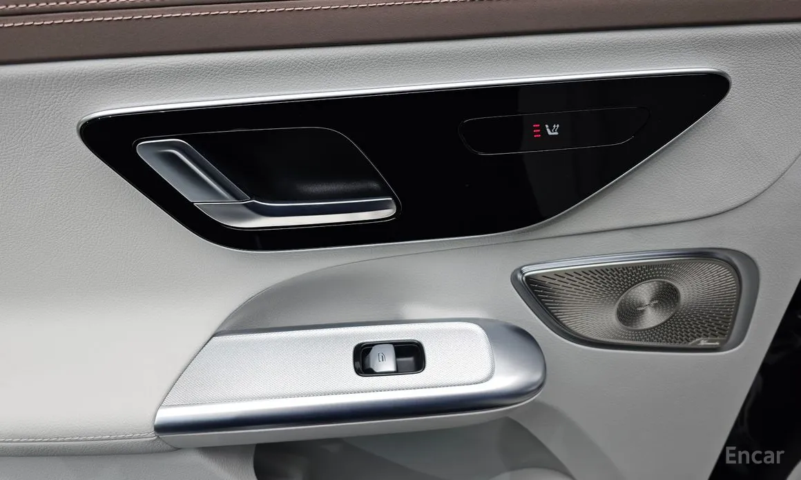 Фото 19 - Mercedes-Benz EQE