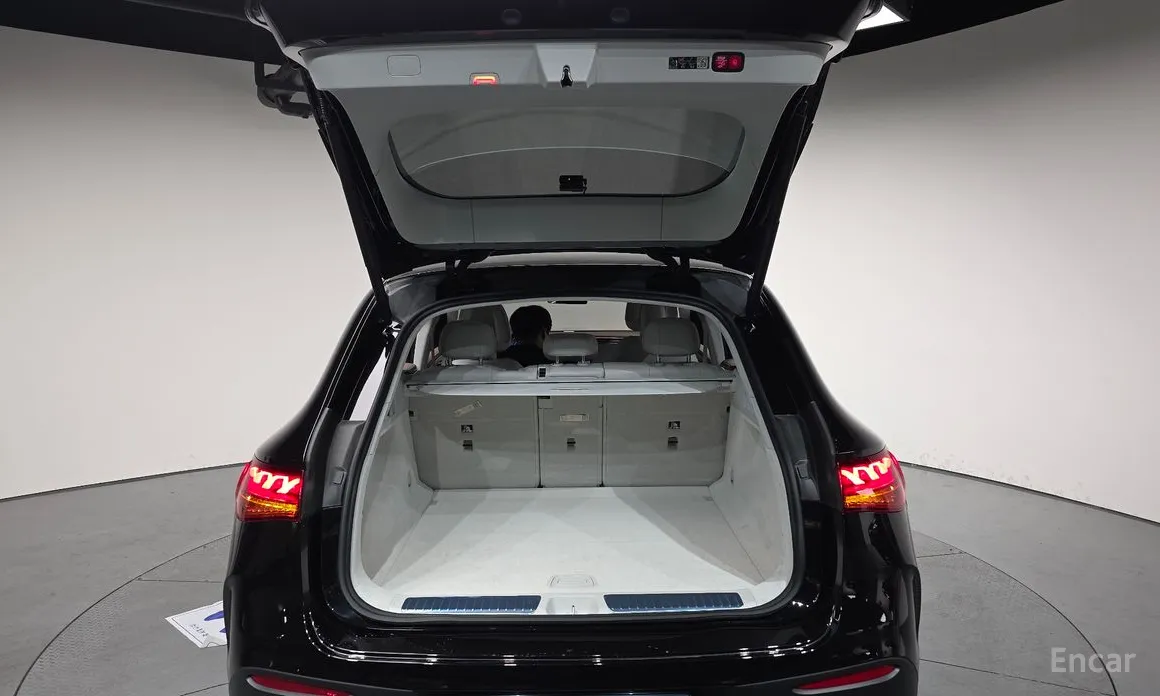 Фото 20 - Mercedes-Benz EQE