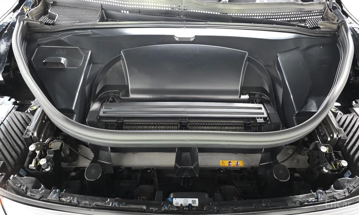 Фото 6 - Mercedes-Benz EQE