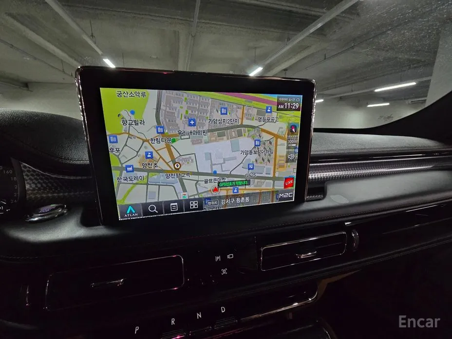 Фото 15 - Lincoln Aviator