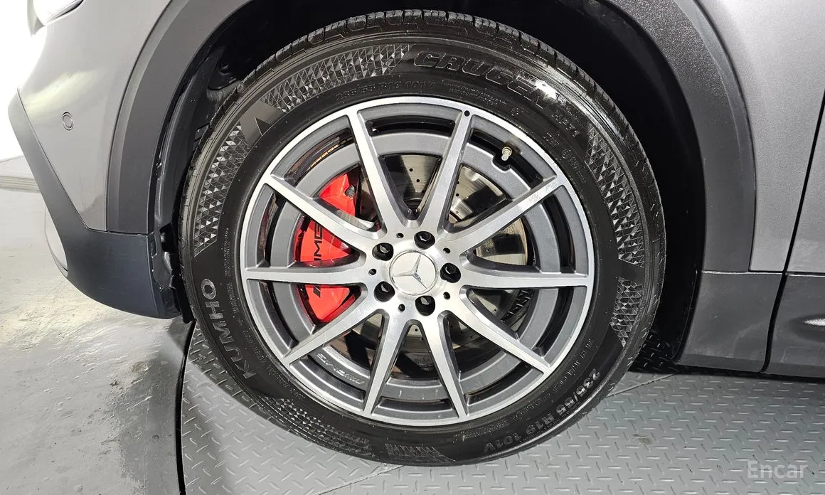 Mercedes-Benz GLB-Class 2020 AMG GLB35 4MATIC