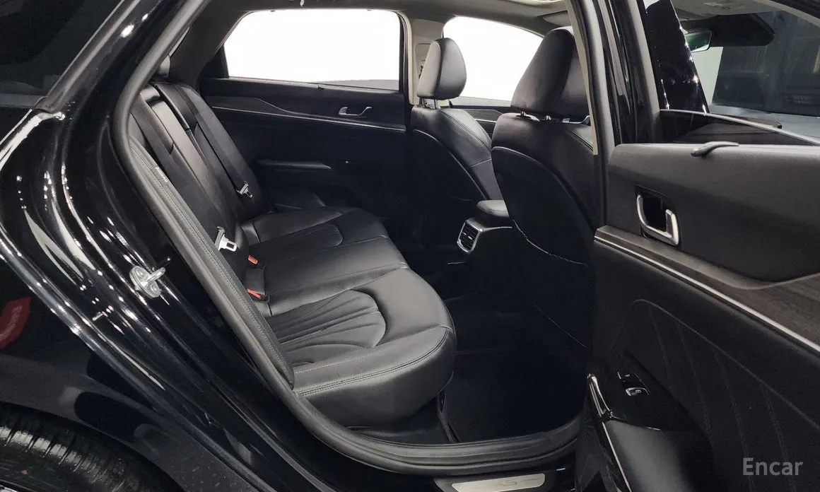 Фото 12 - Kia K5