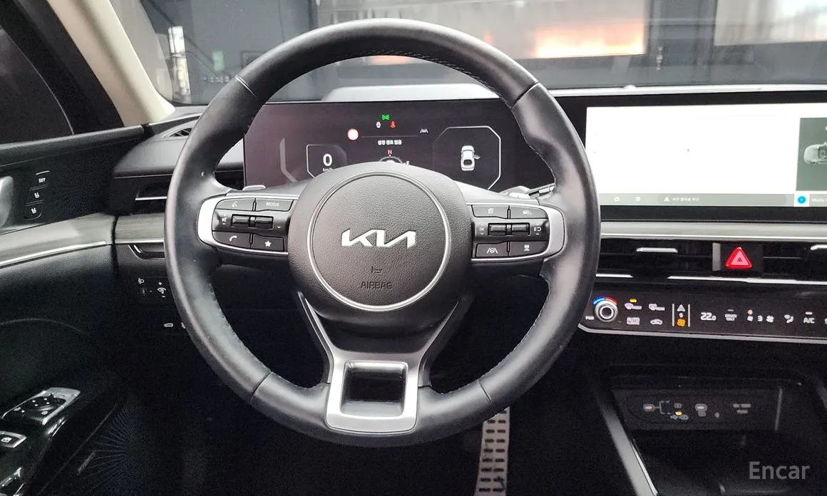 Фото 13 - Kia K5