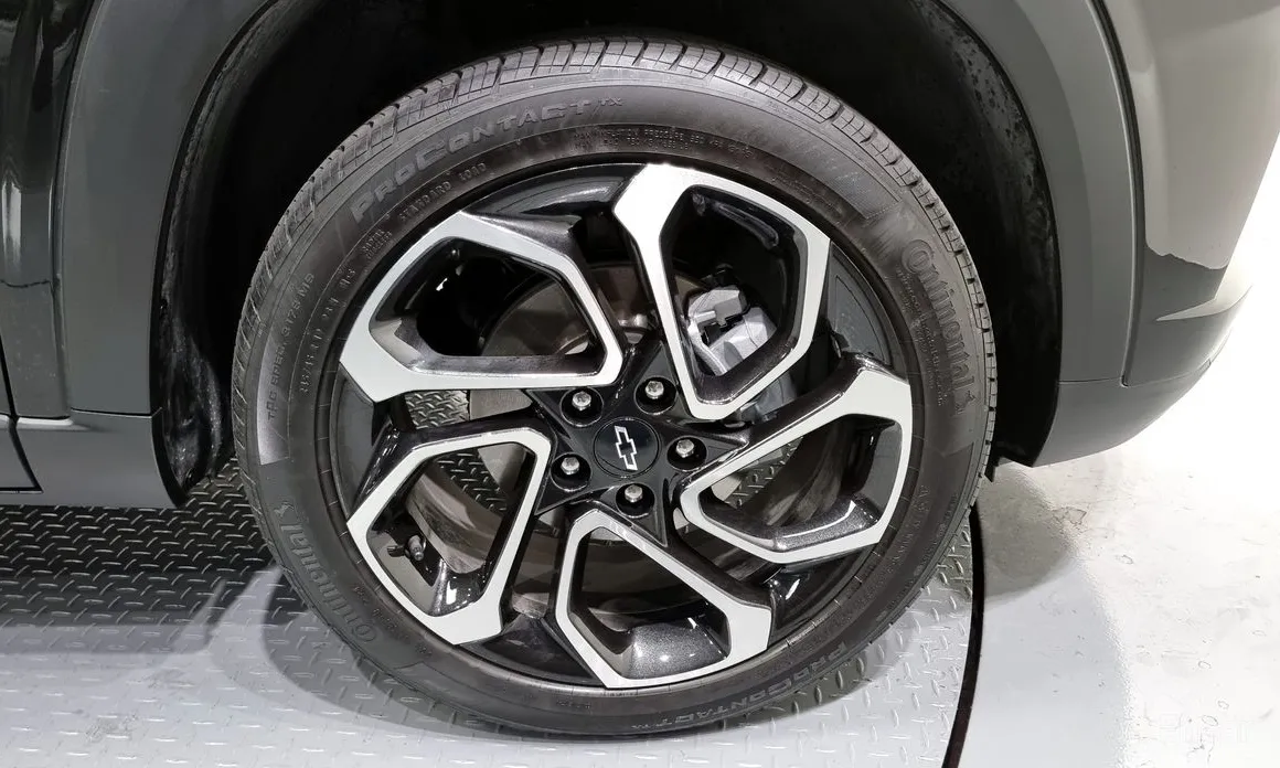 Фото 5 - Chevrolet Trax