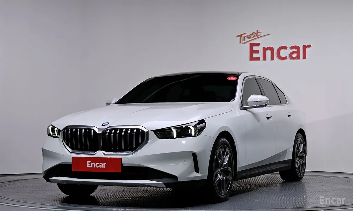 Фото 1 - BMW 5 Series