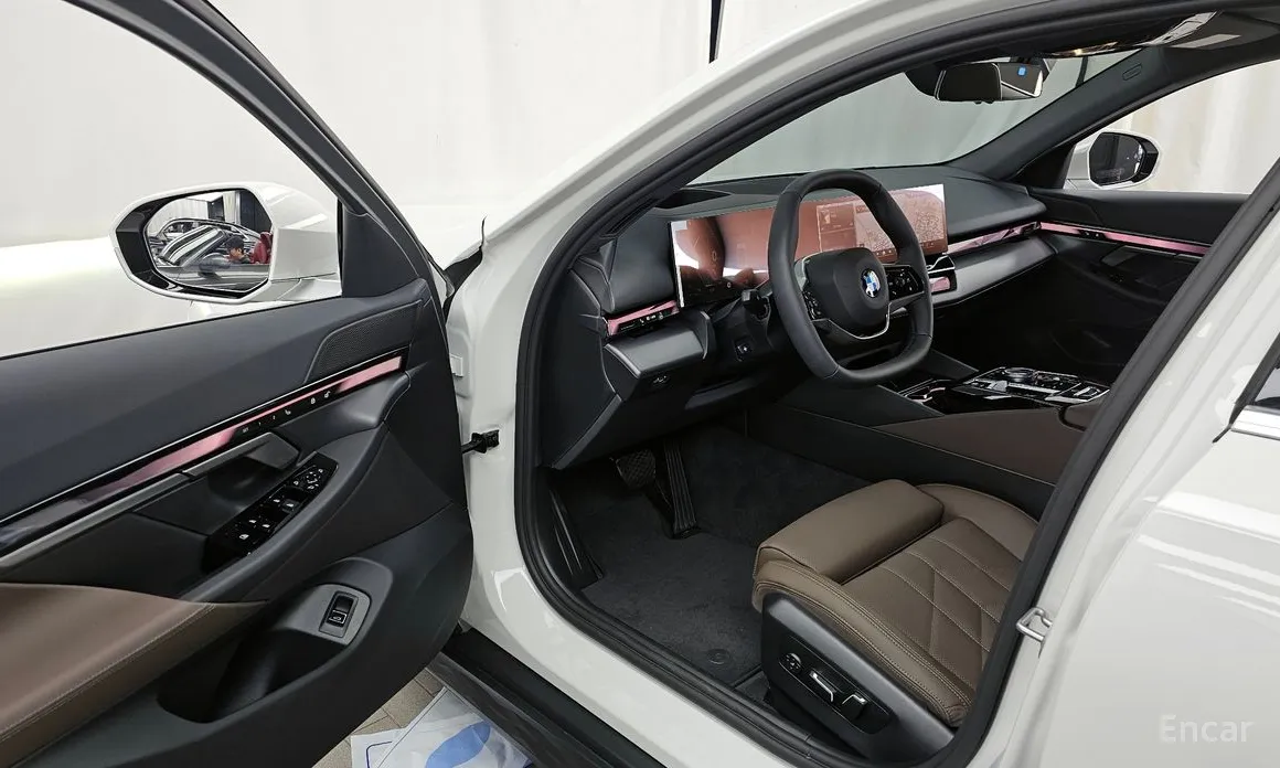 Фото 10 - BMW 5 Series