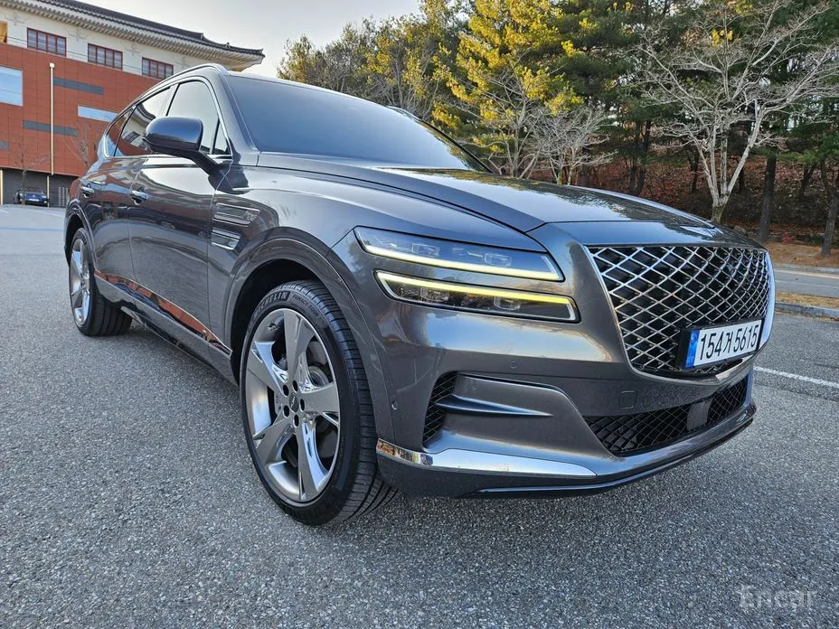 Фото 2 - Genesis GV80