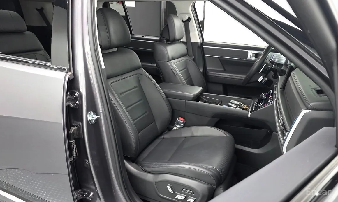 Фото 10 - Hyundai Santa Fe