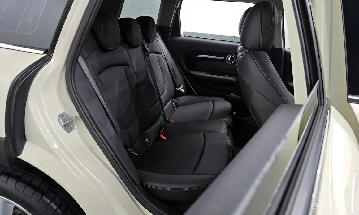 Photo 12 - Mini Clubman